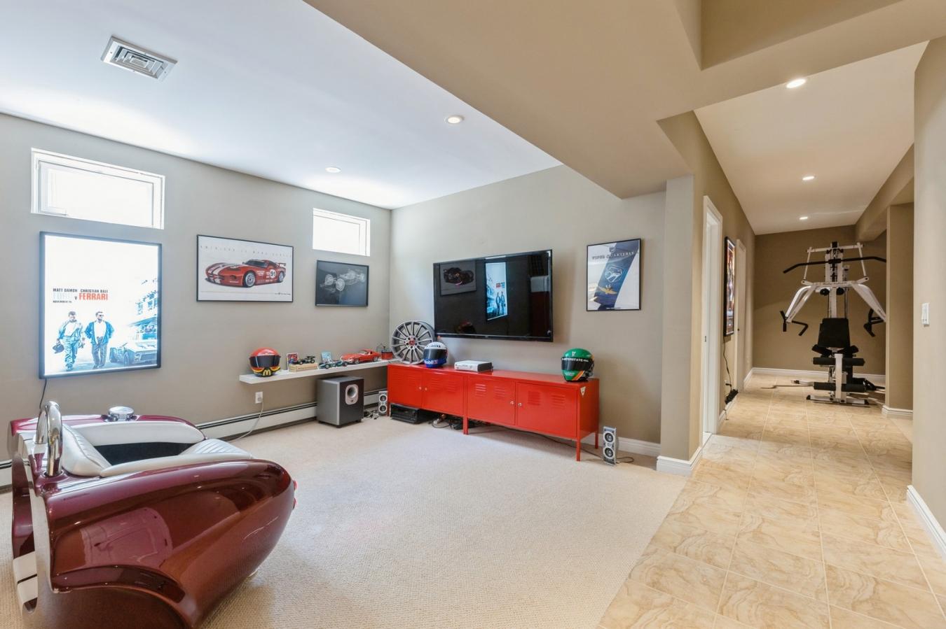 57 High St, Nutley, NJ, 07110, United States, 5 Bedrooms Bedrooms, ,4 BathroomsBathrooms,Residential,For Sale,57 High St,1545180