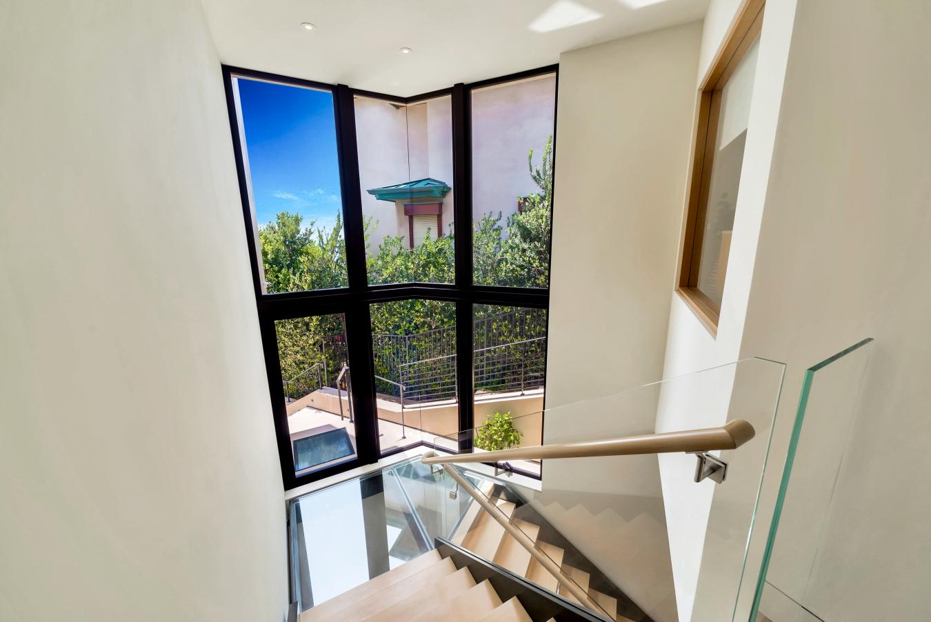 18 Lagunita Drive, Laguna Beach, California, 92651, United States, 4 Bedrooms Bedrooms, ,5 BathroomsBathrooms,Residential,For Sale,18 Lagunita Drive,1547324