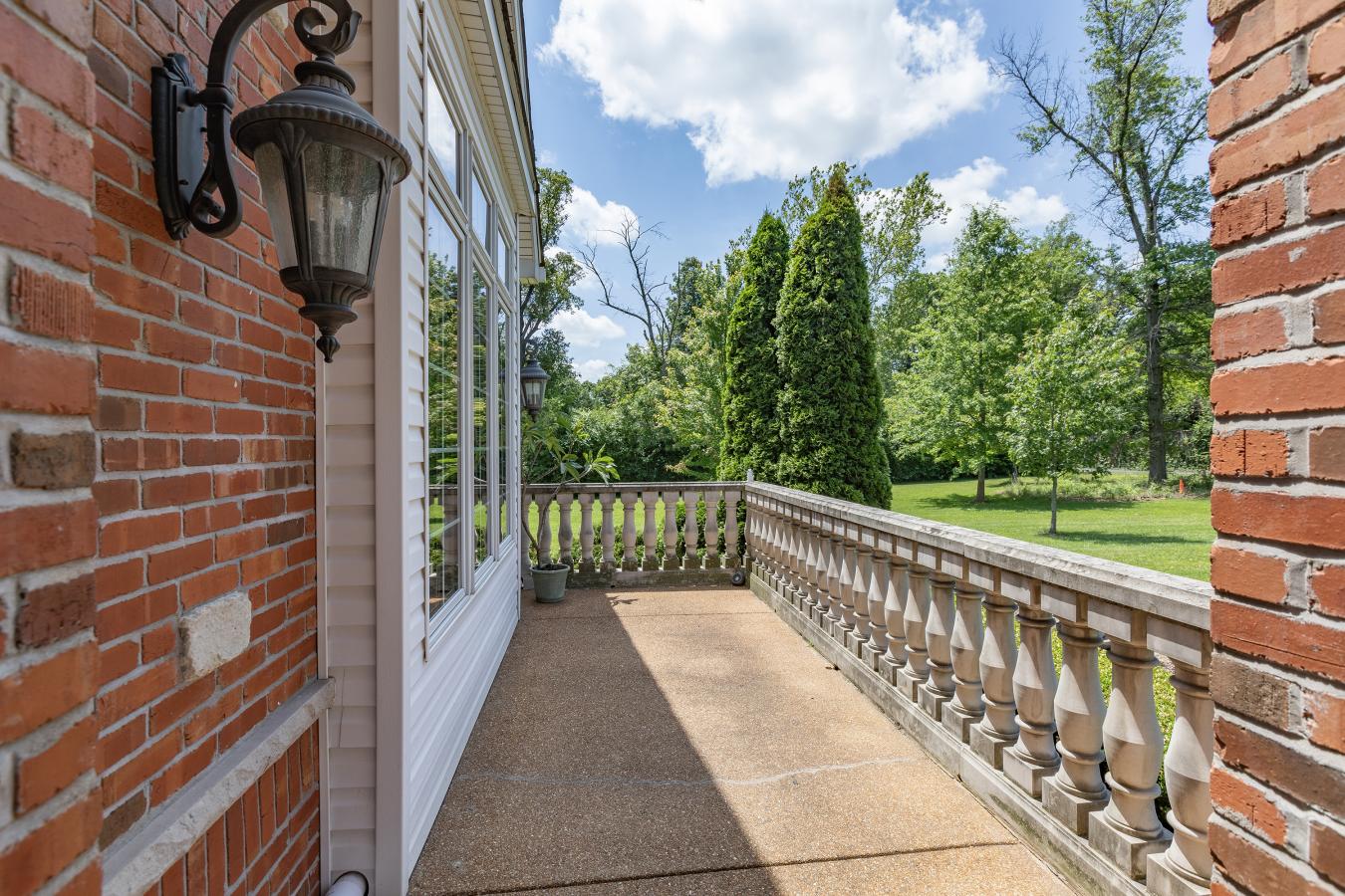 2206 Mueller Lane, Town and Country, MO, 63131, United States, 4 Bedrooms Bedrooms, ,4 BathroomsBathrooms,Residential,For Sale,2206 Mueller Lane,1545172