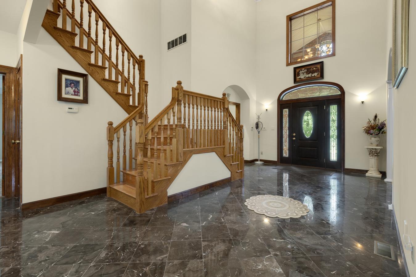 2206 Mueller Lane, Town and Country, MO, 63131, United States, 4 Bedrooms Bedrooms, ,4 BathroomsBathrooms,Residential,For Sale,2206 Mueller Lane,1545172