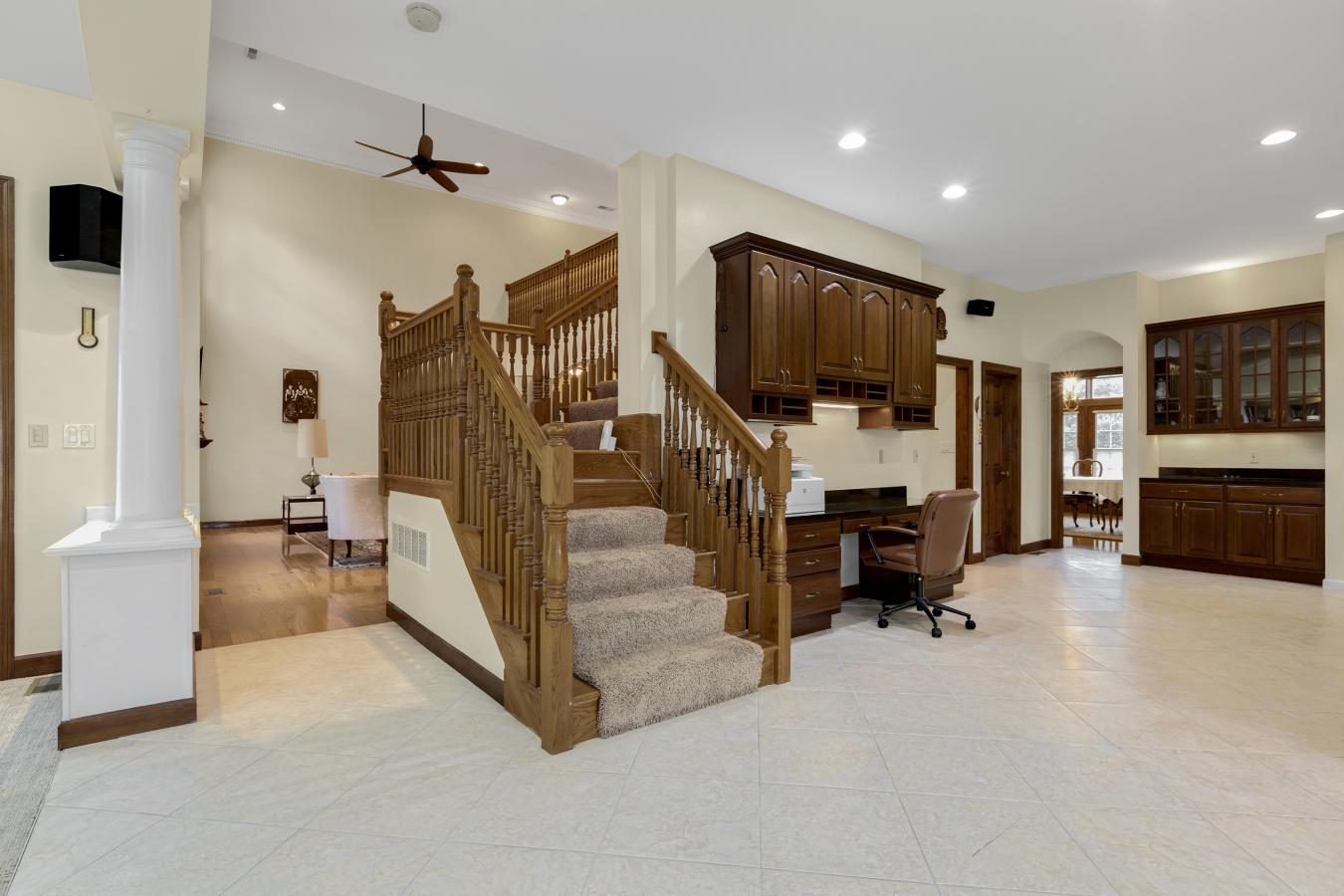 2206 Mueller Lane, Town and Country, MO, 63131, United States, 4 Bedrooms Bedrooms, ,4 BathroomsBathrooms,Residential,For Sale,2206 Mueller Lane,1545172