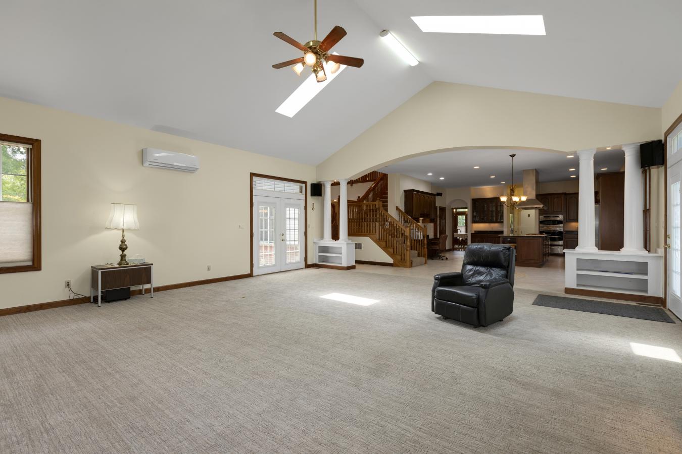 2206 Mueller Lane, Town and Country, MO, 63131, United States, 4 Bedrooms Bedrooms, ,4 BathroomsBathrooms,Residential,For Sale,2206 Mueller Lane,1545172