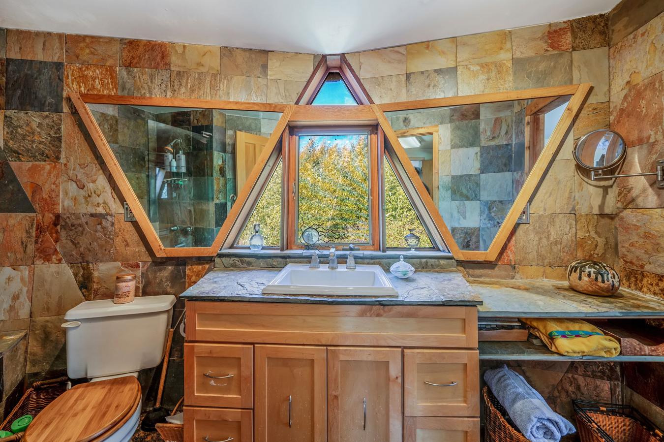 54 E Lake Dr, Montauk, NY, 11954, United States, 3 Bedrooms Bedrooms, ,2 BathroomsBathrooms,Residential,For Sale,54 E Lake Dr,1547316