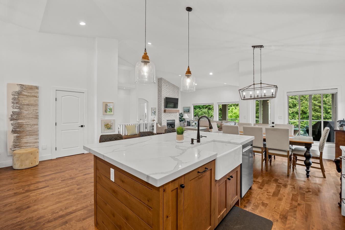 3071 Thacker Drive, West Kelowna, British Columbia, V1Z 1X5, Canada, 4 Bedrooms Bedrooms, ,3 BathroomsBathrooms,Residential,For Sale,3071 Thacker Drive,1547313