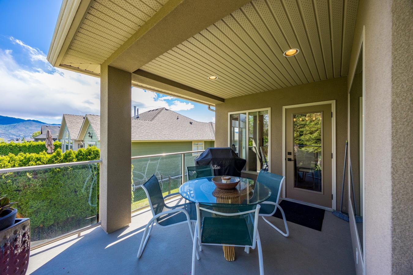 3071 Thacker Drive, West Kelowna, British Columbia, V1Z 1X5, Canada, 4 Bedrooms Bedrooms, ,3 BathroomsBathrooms,Residential,For Sale,3071 Thacker Drive,1547313