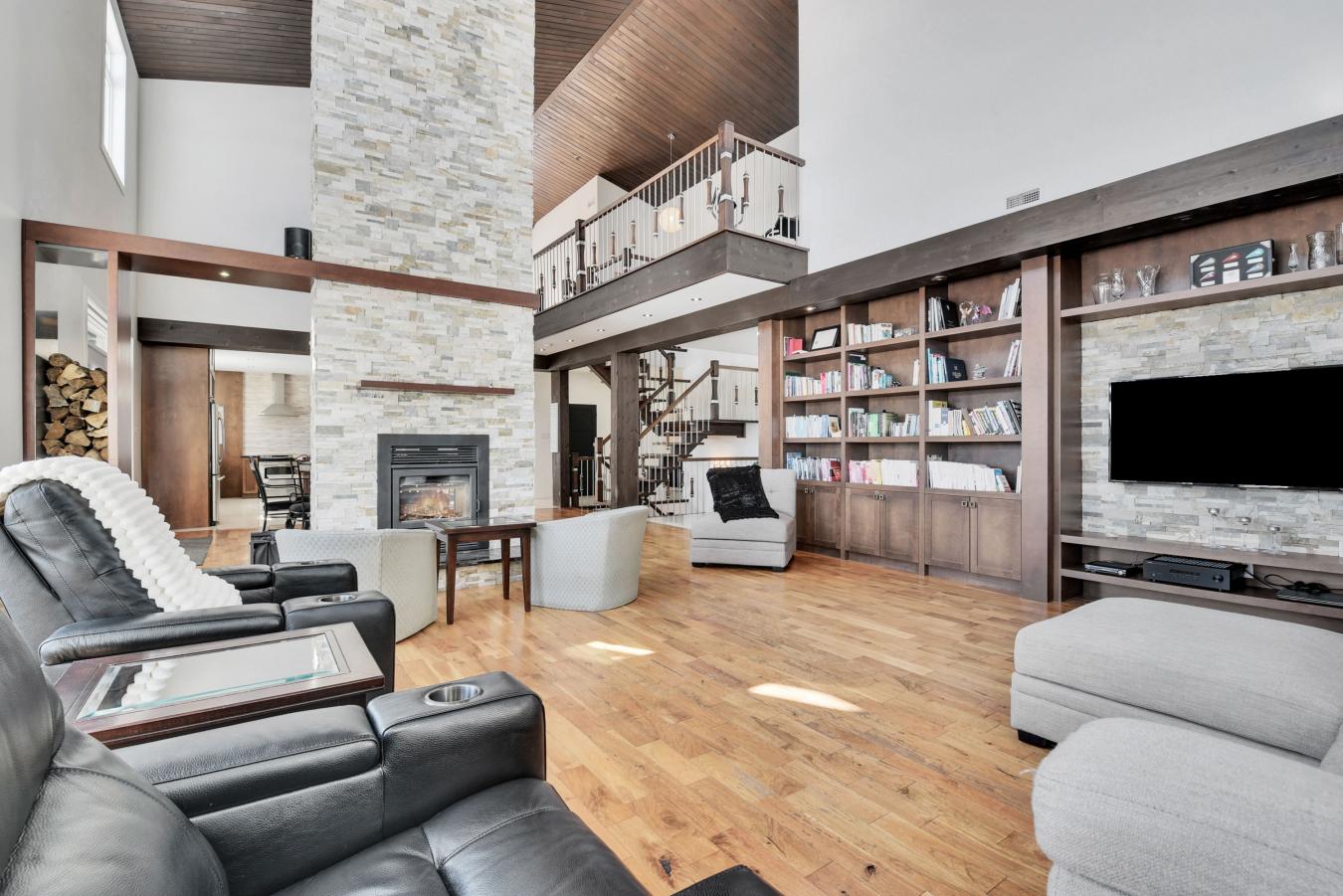 1172 rue Ste-H?l?ne, Lévis, QC, G6Z2L2, Canada, 4 Bedrooms Bedrooms, ,2 BathroomsBathrooms,Residential,For Sale,1172 rue Ste-H?l?ne,1547163