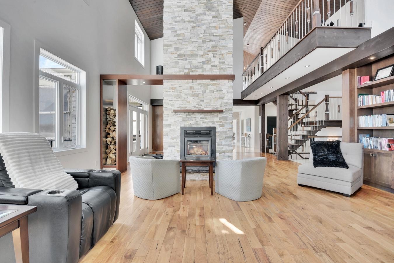 1172 rue Ste-H?l?ne, Lévis, QC, G6Z2L2, Canada, 4 Bedrooms Bedrooms, ,2 BathroomsBathrooms,Residential,For Sale,1172 rue Ste-H?l?ne,1547163