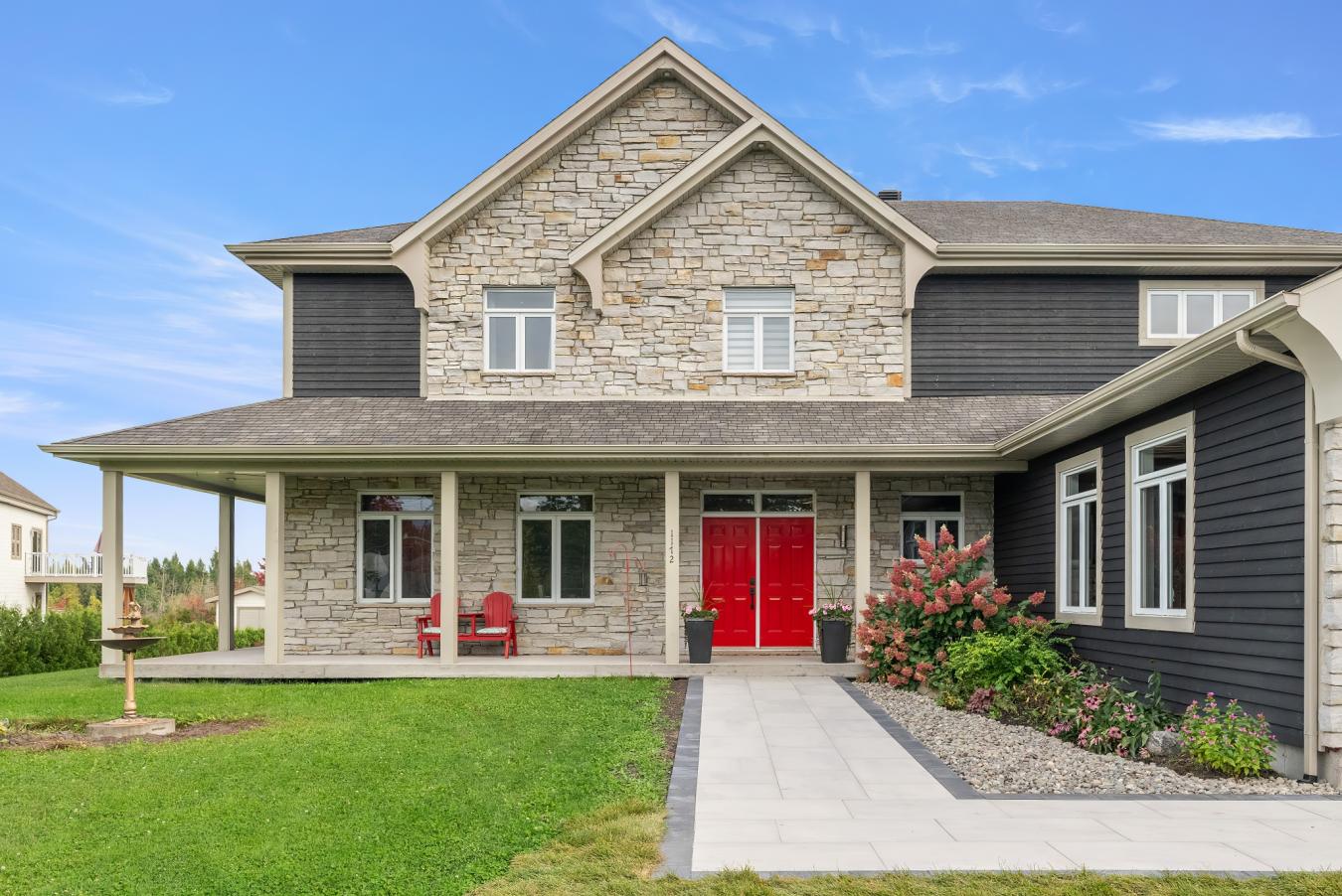 1172 rue Ste-H?l?ne, Lévis, QC, G6Z2L2, Canada, 4 Bedrooms Bedrooms, ,2 BathroomsBathrooms,Residential,For Sale,1172 rue Ste-H?l?ne,1547163