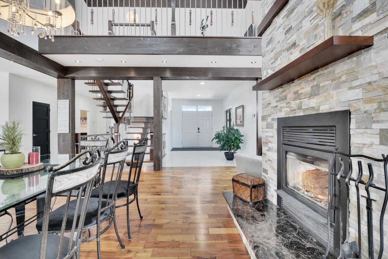 1172 rue Ste-H?l?ne, Lévis, QC, G6Z2L2, Canada, 4 Bedrooms Bedrooms, ,2 BathroomsBathrooms,Residential,For Sale,1172 rue Ste-H?l?ne,1547163