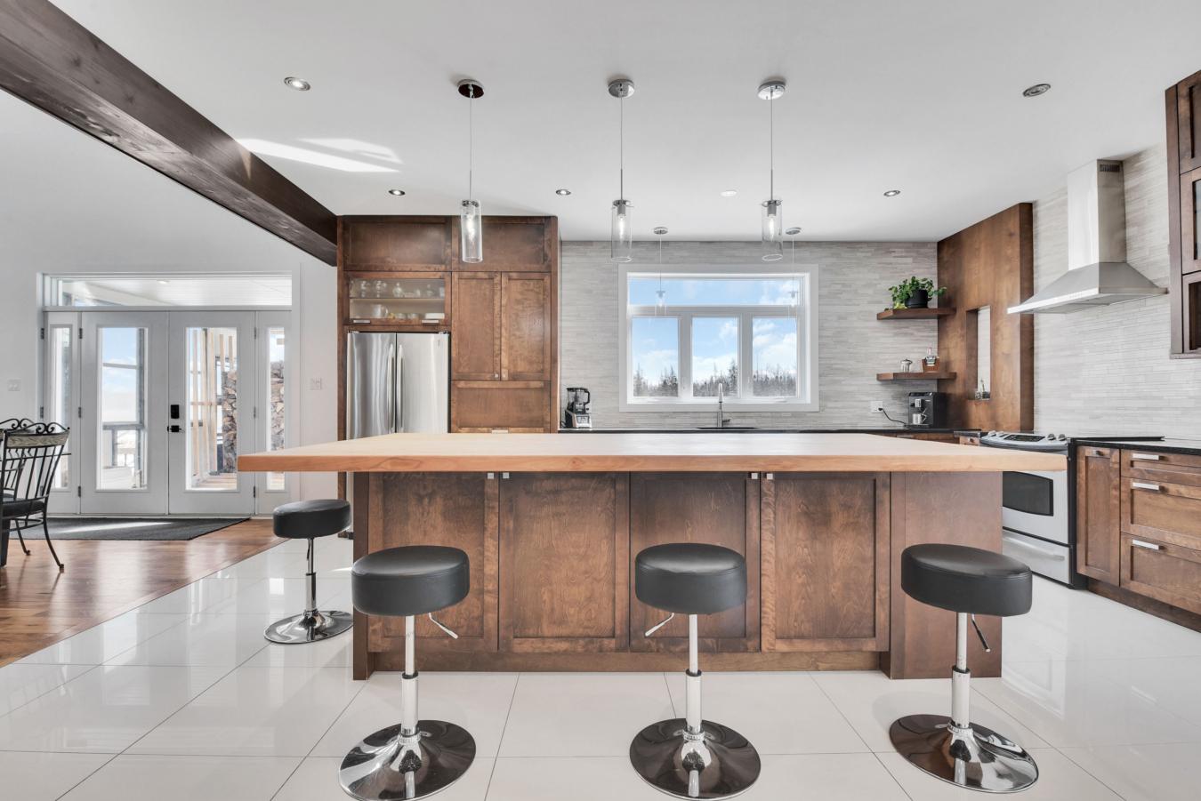 1172 rue Ste-H?l?ne, Lévis, QC, G6Z2L2, Canada, 4 Bedrooms Bedrooms, ,2 BathroomsBathrooms,Residential,For Sale,1172 rue Ste-H?l?ne,1547163