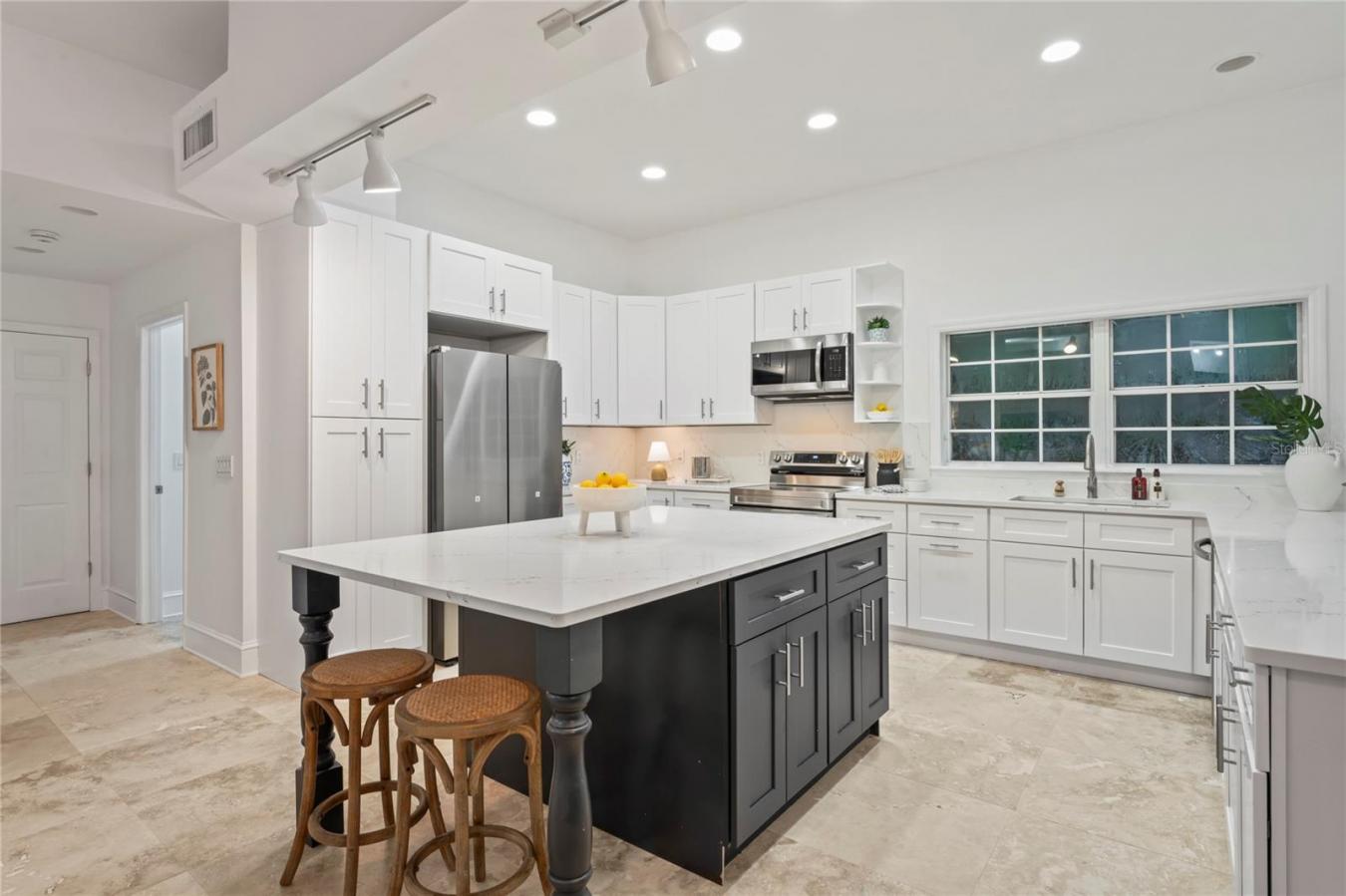 15104 CONTOY PLACE, TAMPA, FL, 33618, United States, 4 Bedrooms Bedrooms, ,5 BathroomsBathrooms,Residential,For Sale,15104 CONTOY PLACE,1547121