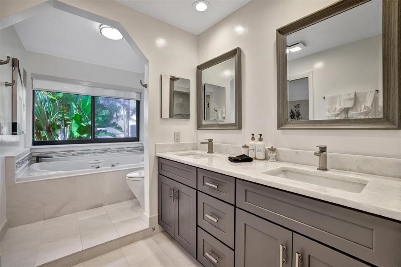 2830 NE 47th Street, Lighthouse Point, FL, 33064, United States, 3 Bedrooms Bedrooms, ,3 BathroomsBathrooms,Residential,For Sale,2830 NE 47th Street,1546945