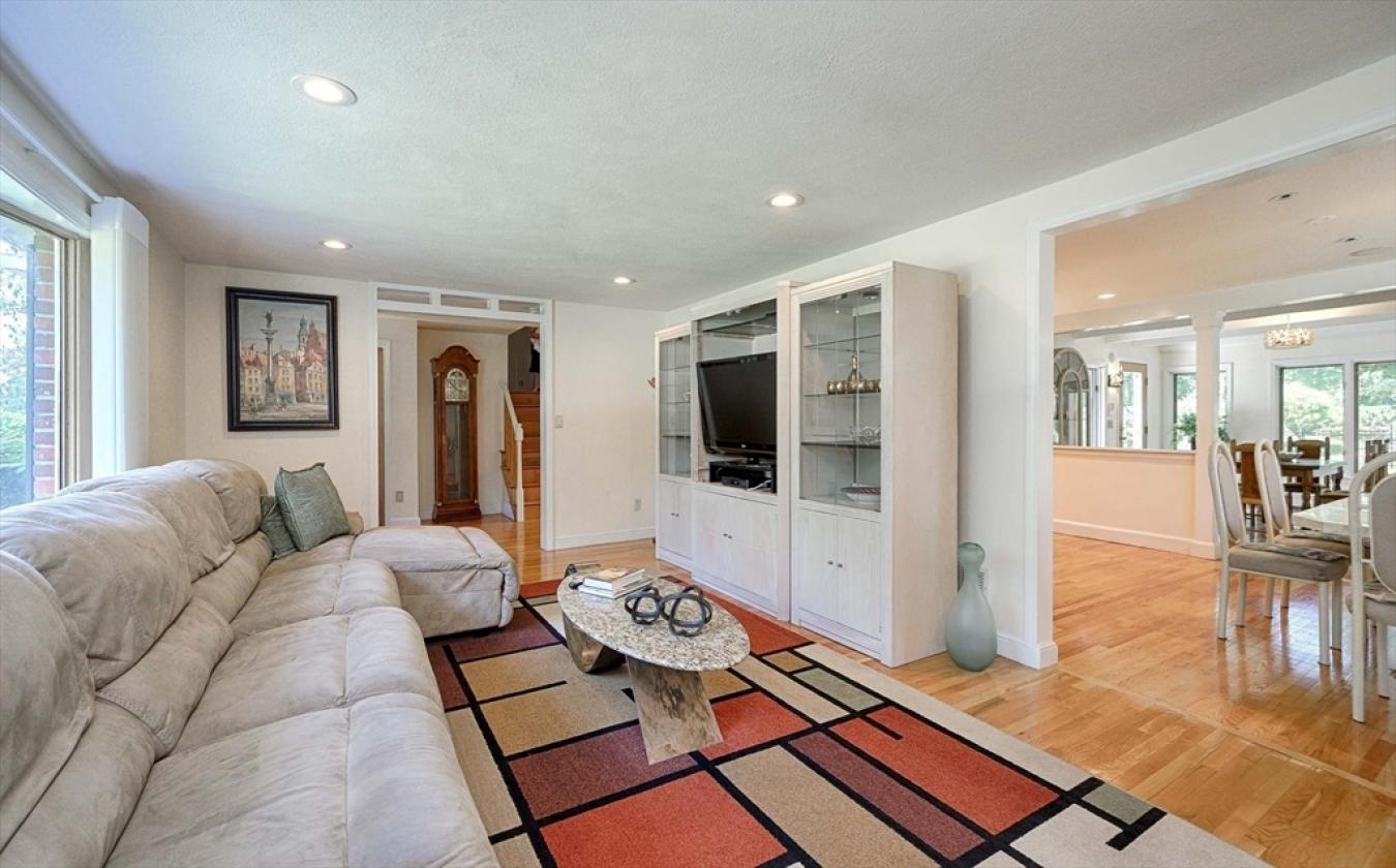 153 Weatherbee Drive, Westwood, MA, 02090, United States, 5 Bedrooms Bedrooms, ,4 BathroomsBathrooms,Residential,For Sale,153 Weatherbee Drive,1546908