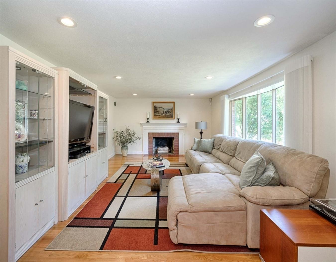 153 Weatherbee Drive, Westwood, MA, 02090, United States, 5 Bedrooms Bedrooms, ,4 BathroomsBathrooms,Residential,For Sale,153 Weatherbee Drive,1546908