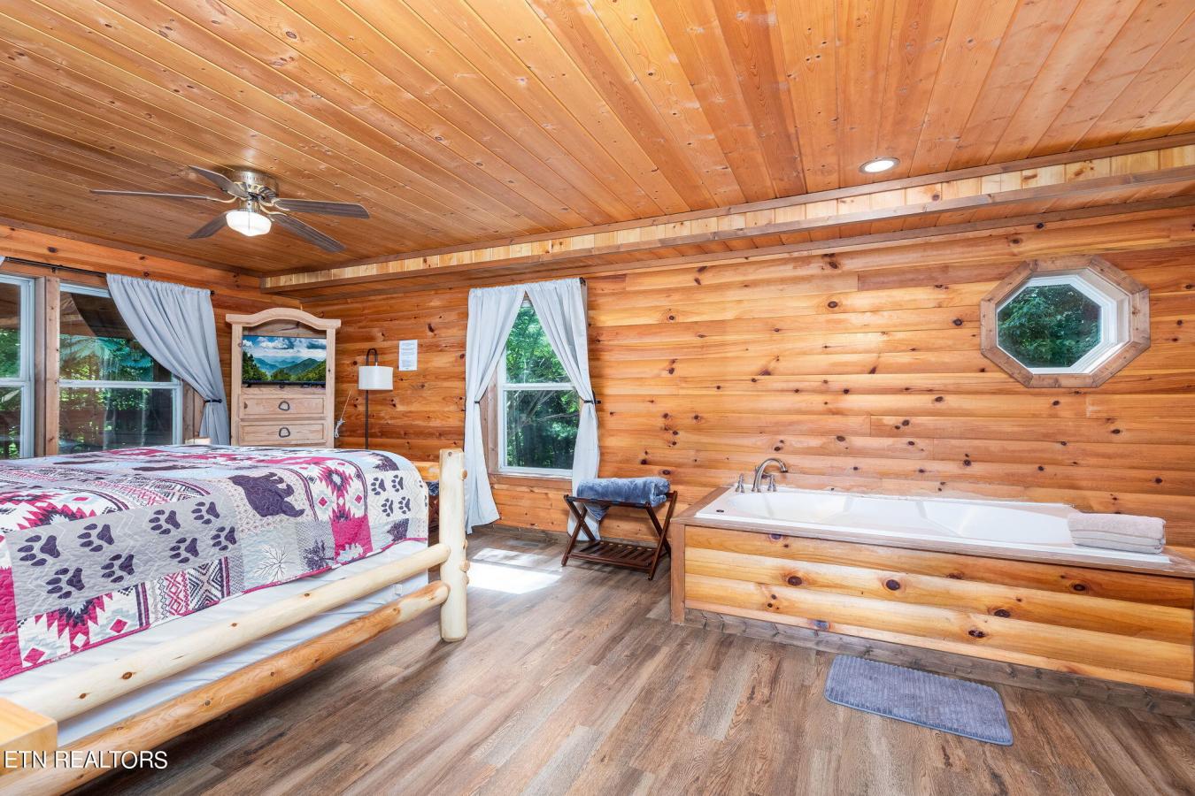 531 Gatlin Drive, Gatlinburg, Tennessee, 37738, United States, 5 Bedrooms Bedrooms, ,3 BathroomsBathrooms,Residential,For Sale,531 Gatlin Drive,1546907