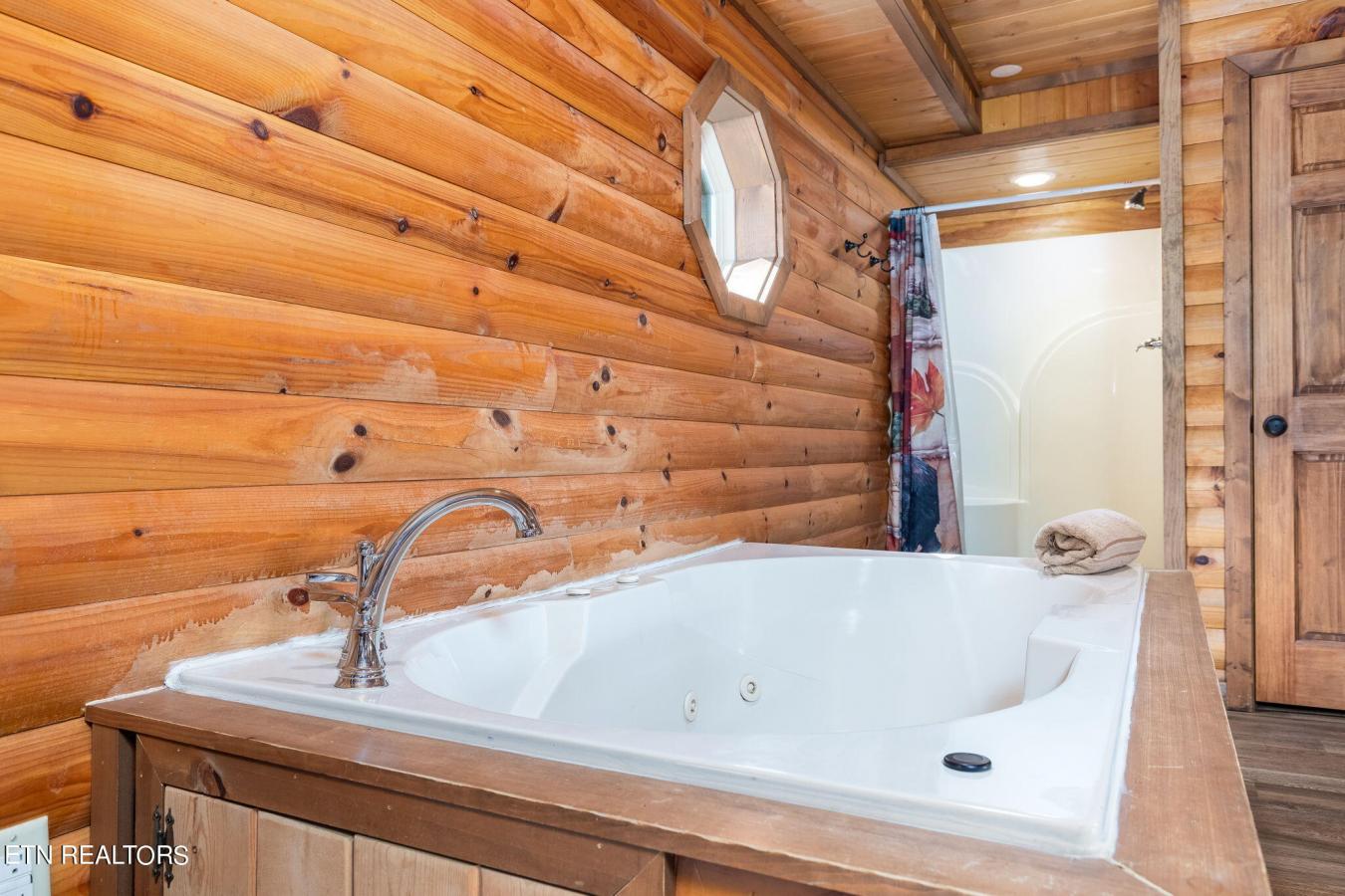 531 Gatlin Drive, Gatlinburg, Tennessee, 37738, United States, 5 Bedrooms Bedrooms, ,3 BathroomsBathrooms,Residential,For Sale,531 Gatlin Drive,1546907