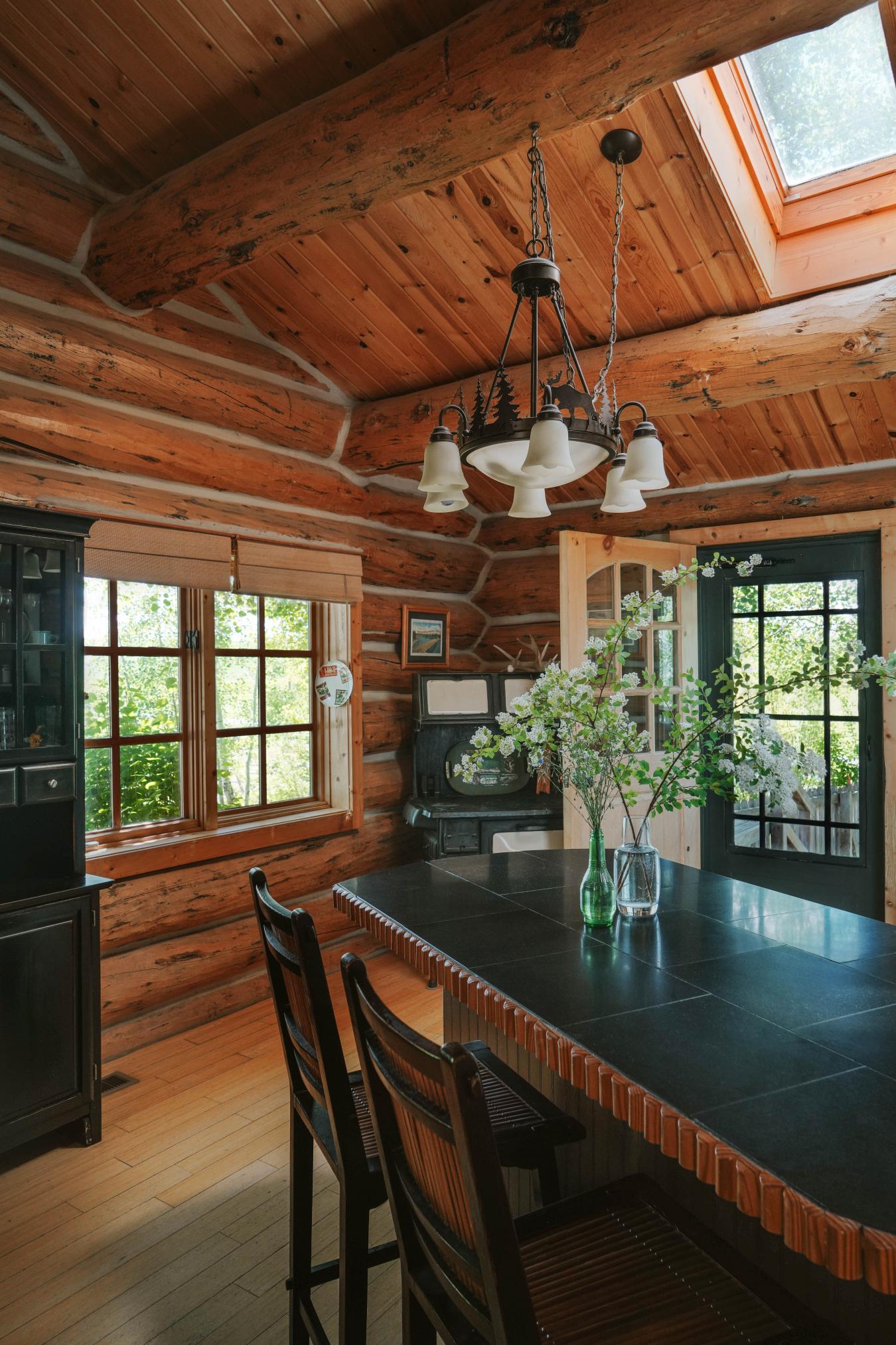 8480 Gooch Hill, Bozman, MT, 59718, United States, 3 Bedrooms Bedrooms, ,2 BathroomsBathrooms,Residential,For Sale,8480 Gooch Hill,1563993