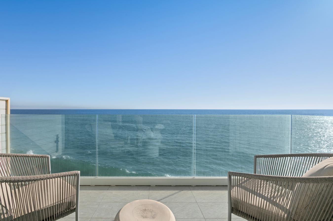19240 Pacific Coast Hwy, Malibu, CA, 90265, United States, 4 Bedrooms Bedrooms, ,3 BathroomsBathrooms,Residential,For Sale,19240 Pacific Coast Hwy,1548313