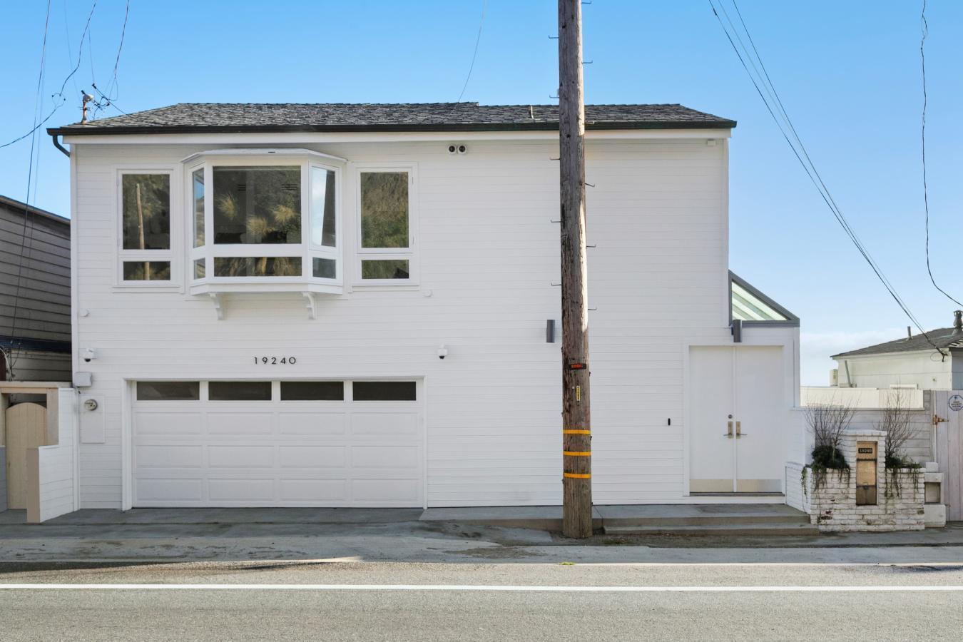 19240 Pacific Coast Hwy, Malibu, CA, 90265, United States, 4 Bedrooms Bedrooms, ,3 BathroomsBathrooms,Residential,For Sale,19240 Pacific Coast Hwy,1548313