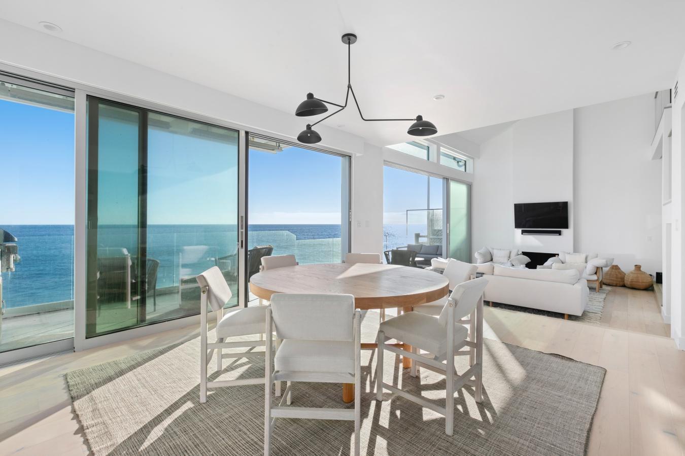 19240 Pacific Coast Hwy, Malibu, CA, 90265, United States, 4 Bedrooms Bedrooms, ,3 BathroomsBathrooms,Residential,For Sale,19240 Pacific Coast Hwy,1548313