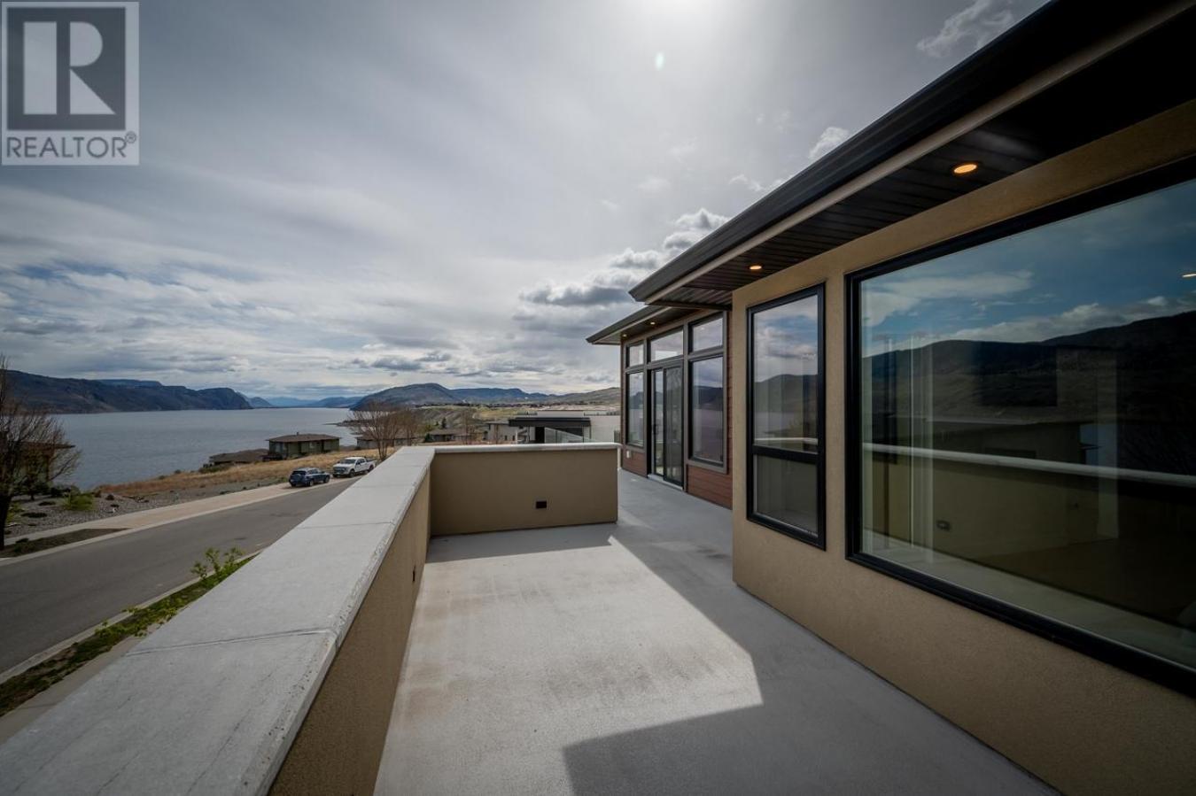 216 HOLLOWAY DRIVE, Tobiano, BC, V1S0B3, Canada, 6 Bedrooms Bedrooms, ,Residential,For Sale,216 HOLLOWAY DRIVE,1548309