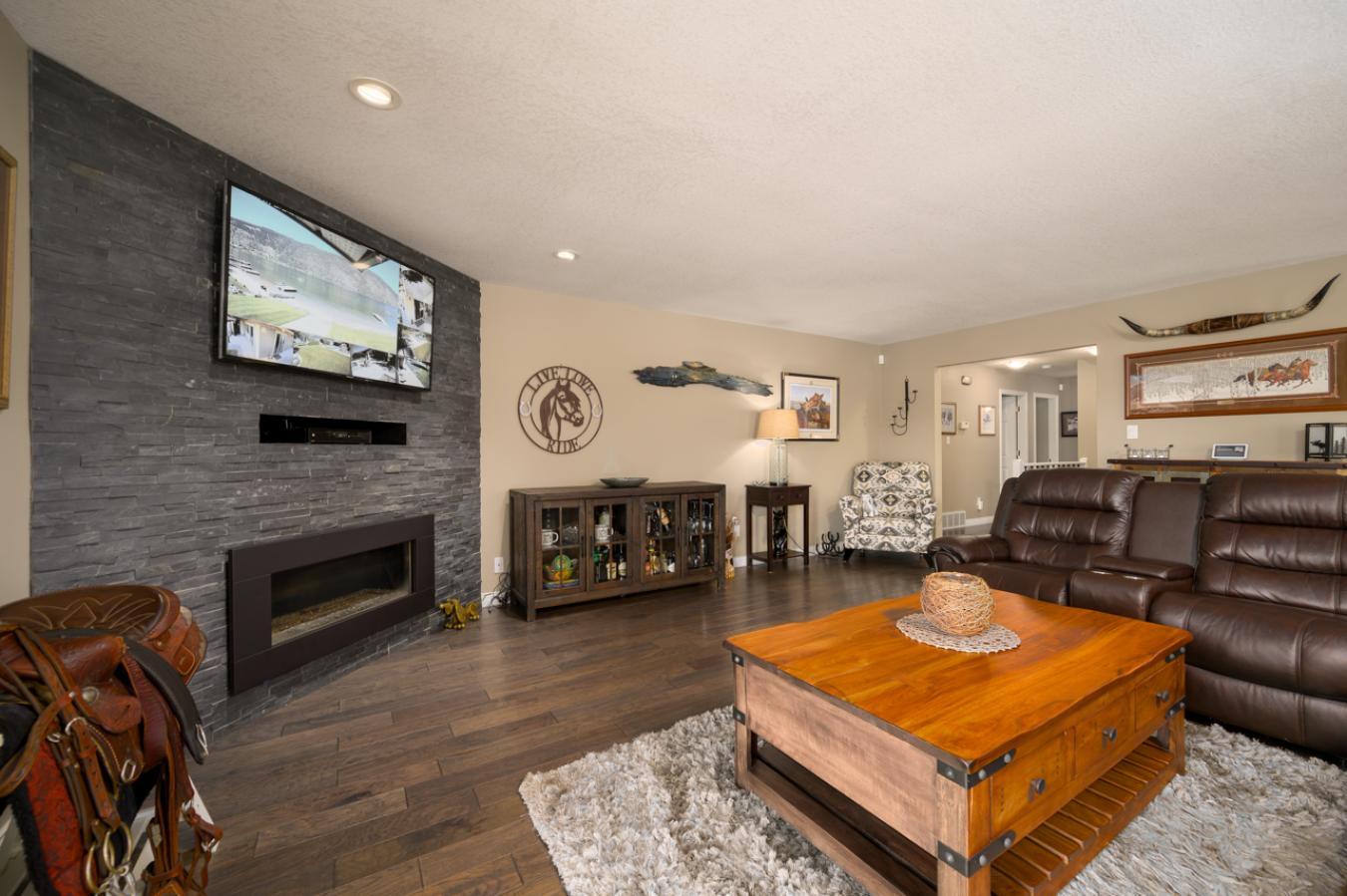 551 Lakeshore Drive, Chase, BC, V0E 1M1, Canada, 3 Bedrooms Bedrooms, ,2 BathroomsBathrooms,Residential,For Sale,551 Lakeshore Drive,1548308