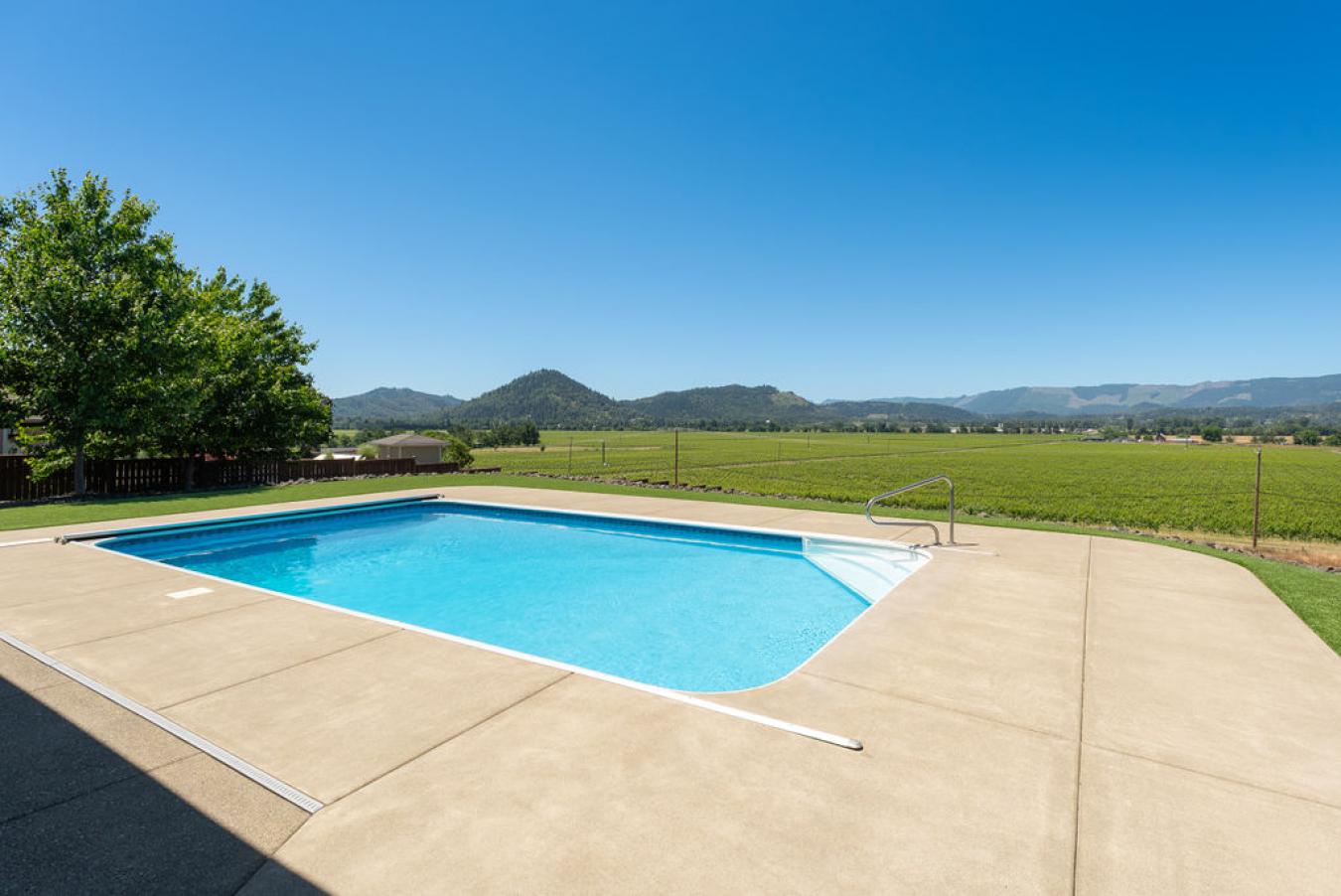 190 Callahan View Way, Roseburg, OR, 97471, United States, 3 Bedrooms Bedrooms, ,3 BathroomsBathrooms,Residential,For Sale,190 Callahan View Way,1548304