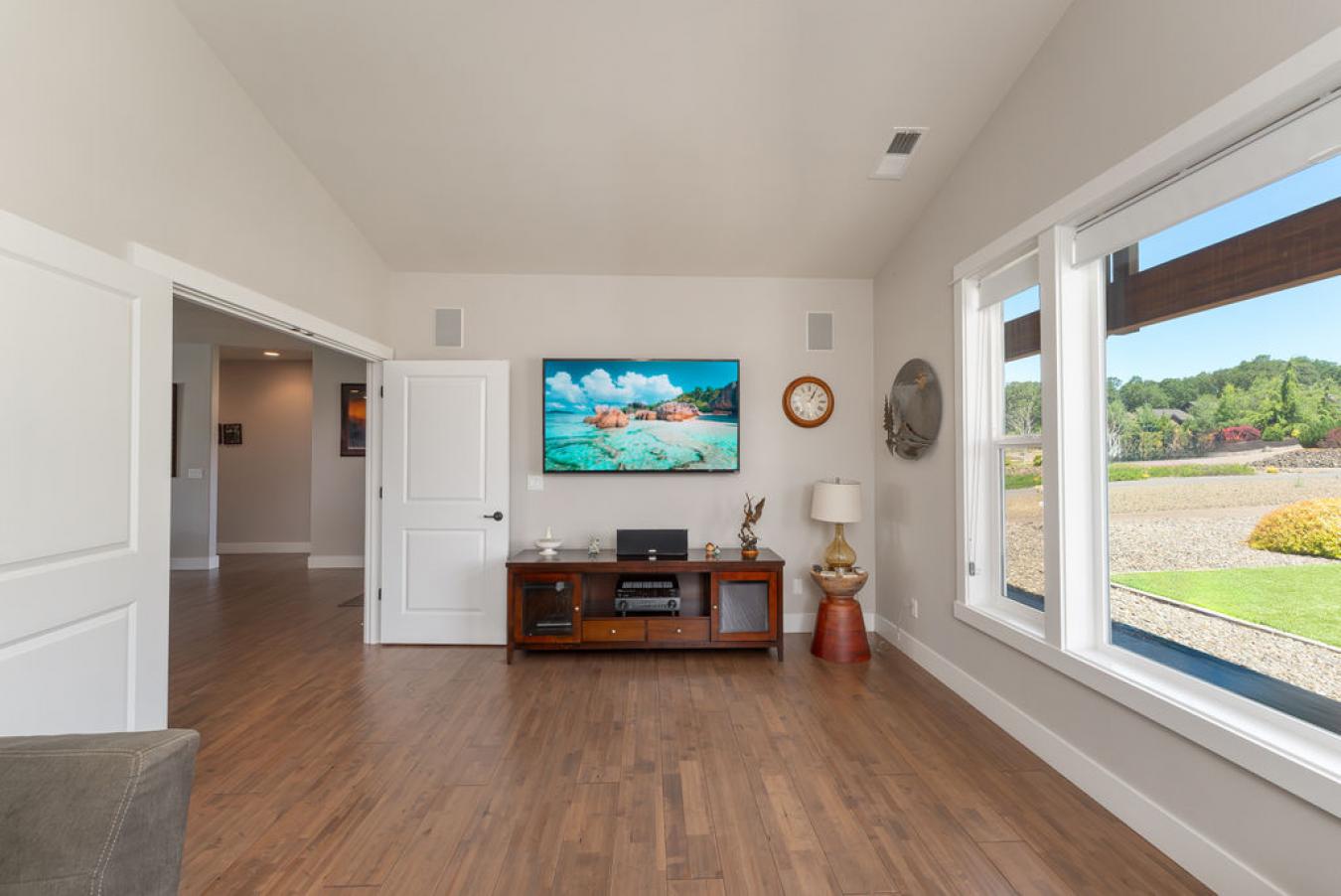 190 Callahan View Way, Roseburg, OR, 97471, United States, 3 Bedrooms Bedrooms, ,3 BathroomsBathrooms,Residential,For Sale,190 Callahan View Way,1548304