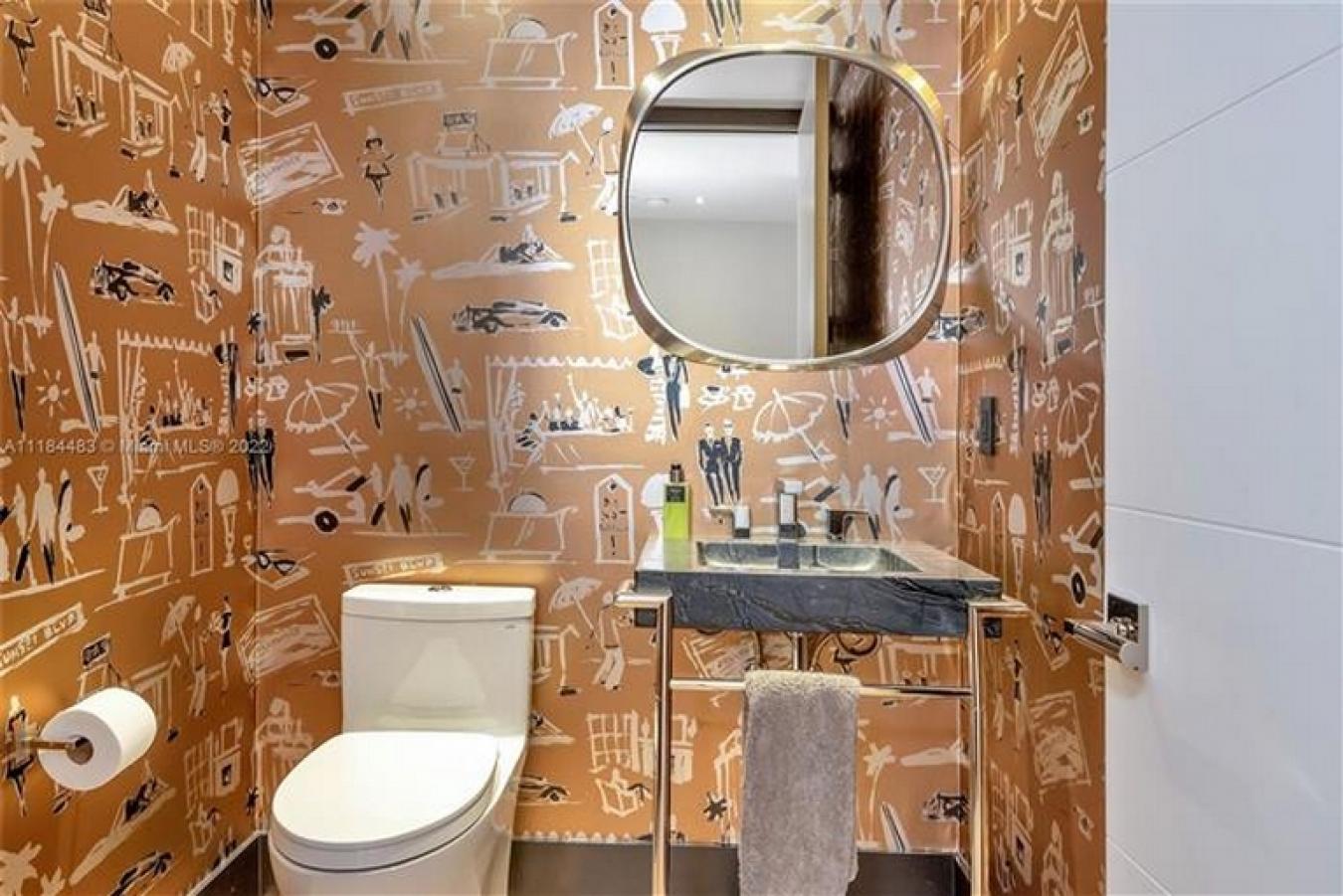 100 S Pointe Drive, Miami Beach, FL, 33139, United States, 2 Bedrooms Bedrooms, ,2 BathroomsBathrooms,Residential,For Sale,100 S Pointe Drive,A11184483