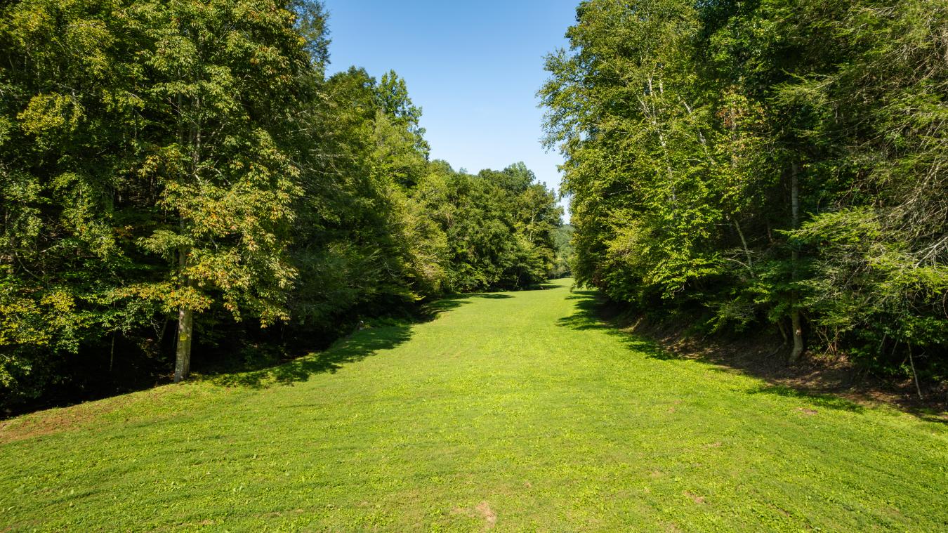 3656 Henry Town Road, Sevierville, Tennessee, 37876, United States, 4 Bedrooms Bedrooms, ,5 BathroomsBathrooms,Residential,For Sale,3656 Henry Town Road,1559860