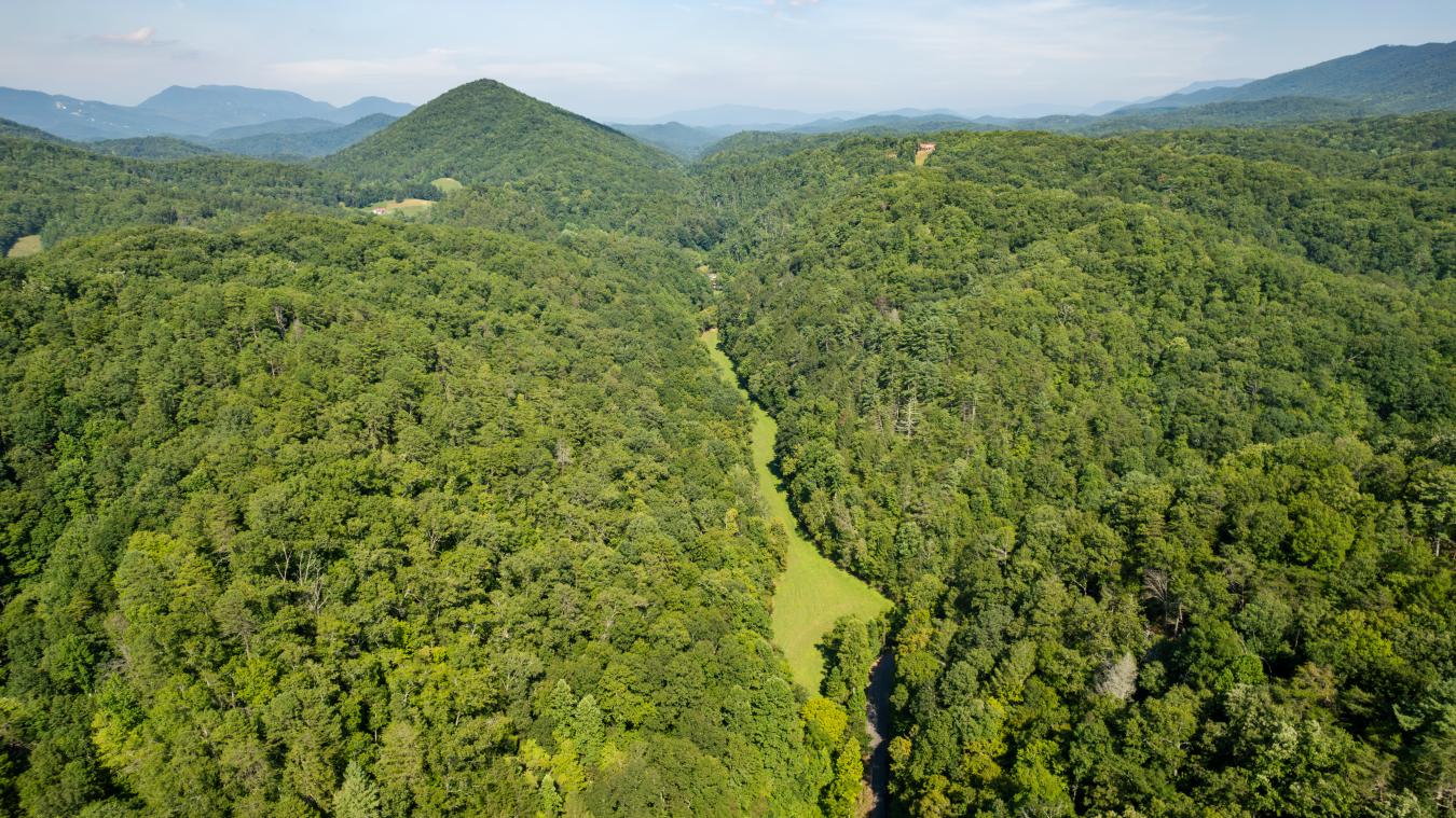 3656 Henry Town Road, Sevierville, Tennessee, 37876, United States, 4 Bedrooms Bedrooms, ,5 BathroomsBathrooms,Residential,For Sale,3656 Henry Town Road,1559860