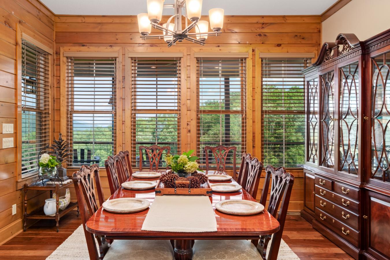 3656 Henry Town Road, Sevierville, Tennessee, 37876, United States, 4 Bedrooms Bedrooms, ,5 BathroomsBathrooms,Residential,For Sale,3656 Henry Town Road,1559860