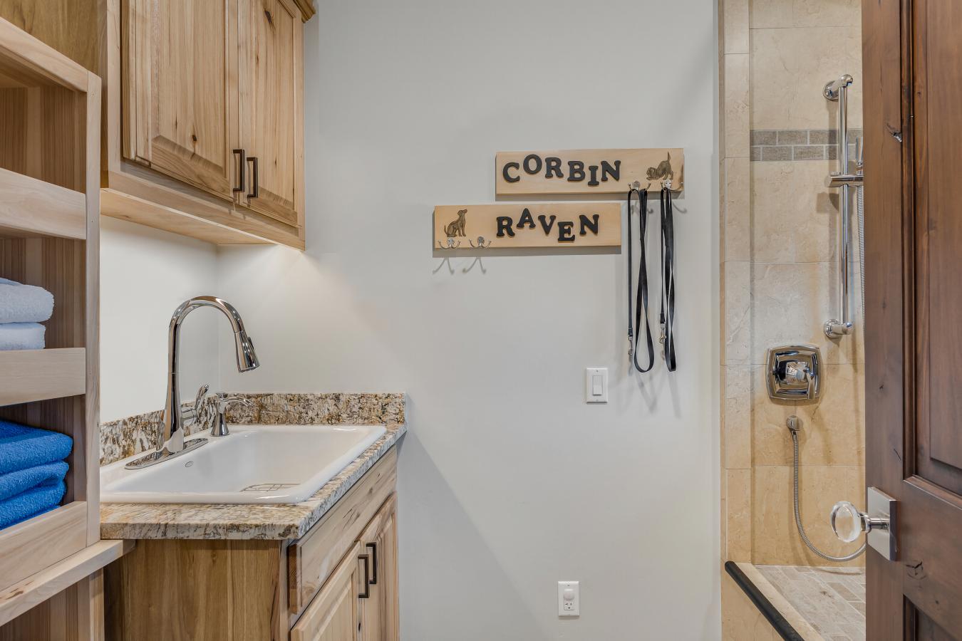 900 Dorais Way, Redstone, Colorado, 81623, United States, 4 Bedrooms Bedrooms, ,4 BathroomsBathrooms,Residential,For Sale,900 Dorais Way,1559820