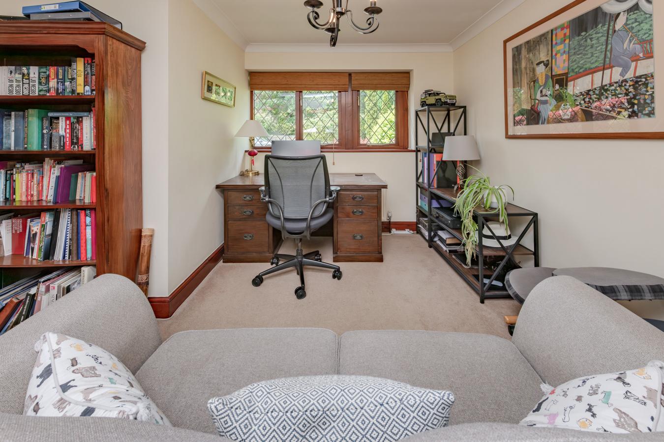 Whyteleafe Road, Caterham, CR3, United Kingdom, 5 Bedrooms Bedrooms, ,2 BathroomsBathrooms,Residential,For Sale,Whyteleafe Road,1560011