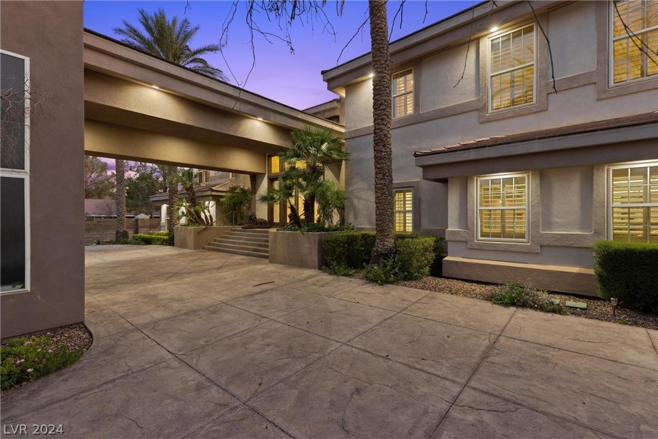 2785 South Monte Cristo Way, Las Vegas, NV, 89117, United States, 10 Bedrooms Bedrooms, ,7 BathroomsBathrooms,Residential,For Sale,2785 South Monte Cristo Way,1559982