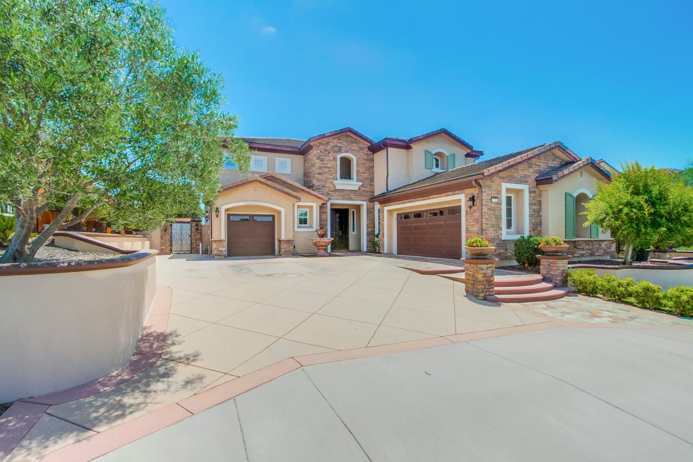 1066 Village Drive, Oceanside, CA, 92057, United States, 5 Bedrooms Bedrooms, ,3 BathroomsBathrooms,Residential,For Sale,1066 Village Drive,1564796