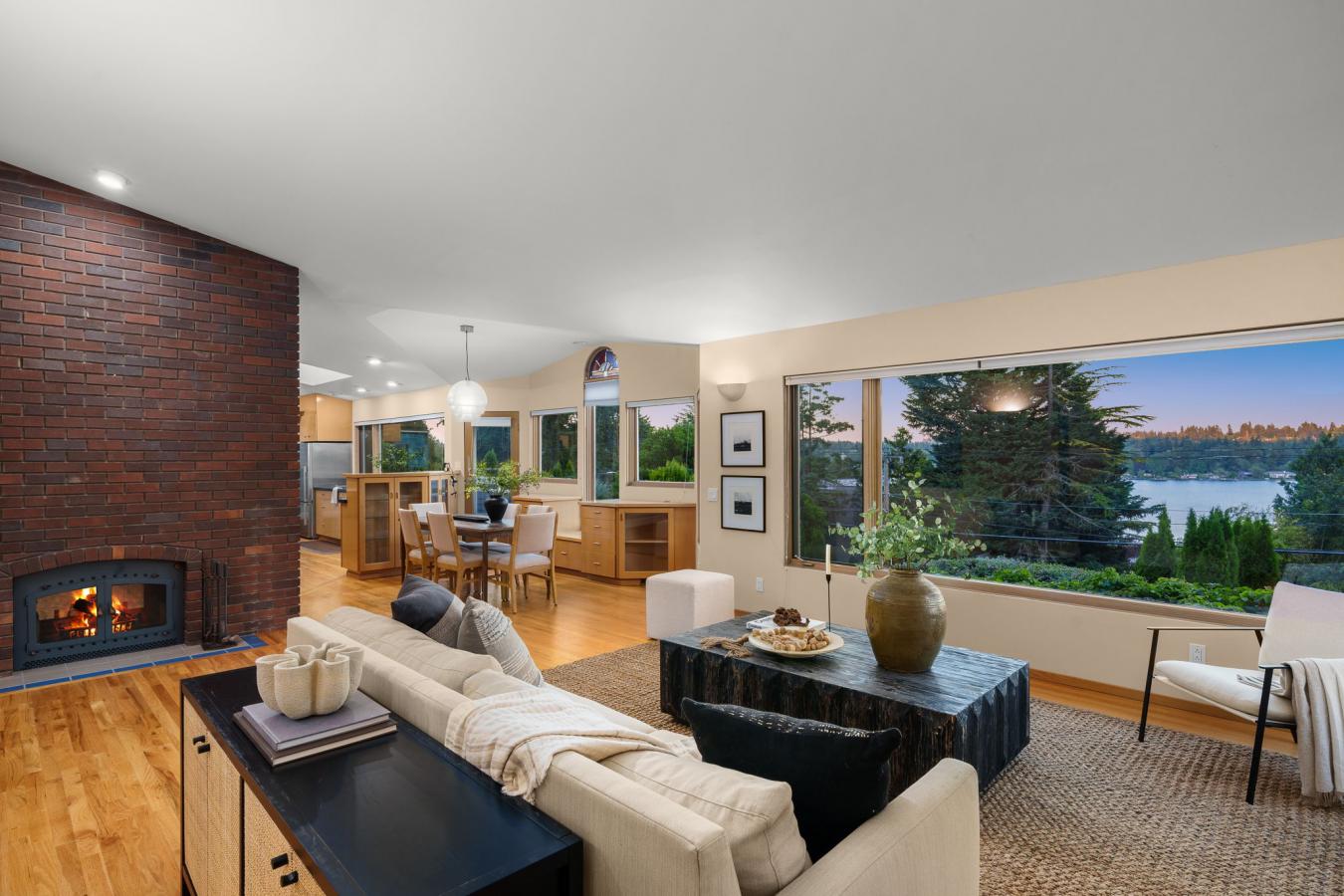 8538 NE Juanita Drive, Kirkland, Washington, 98034, United States, 4 Bedrooms Bedrooms, ,3 BathroomsBathrooms,Residential,For Sale,8538 NE Juanita Drive,1565165