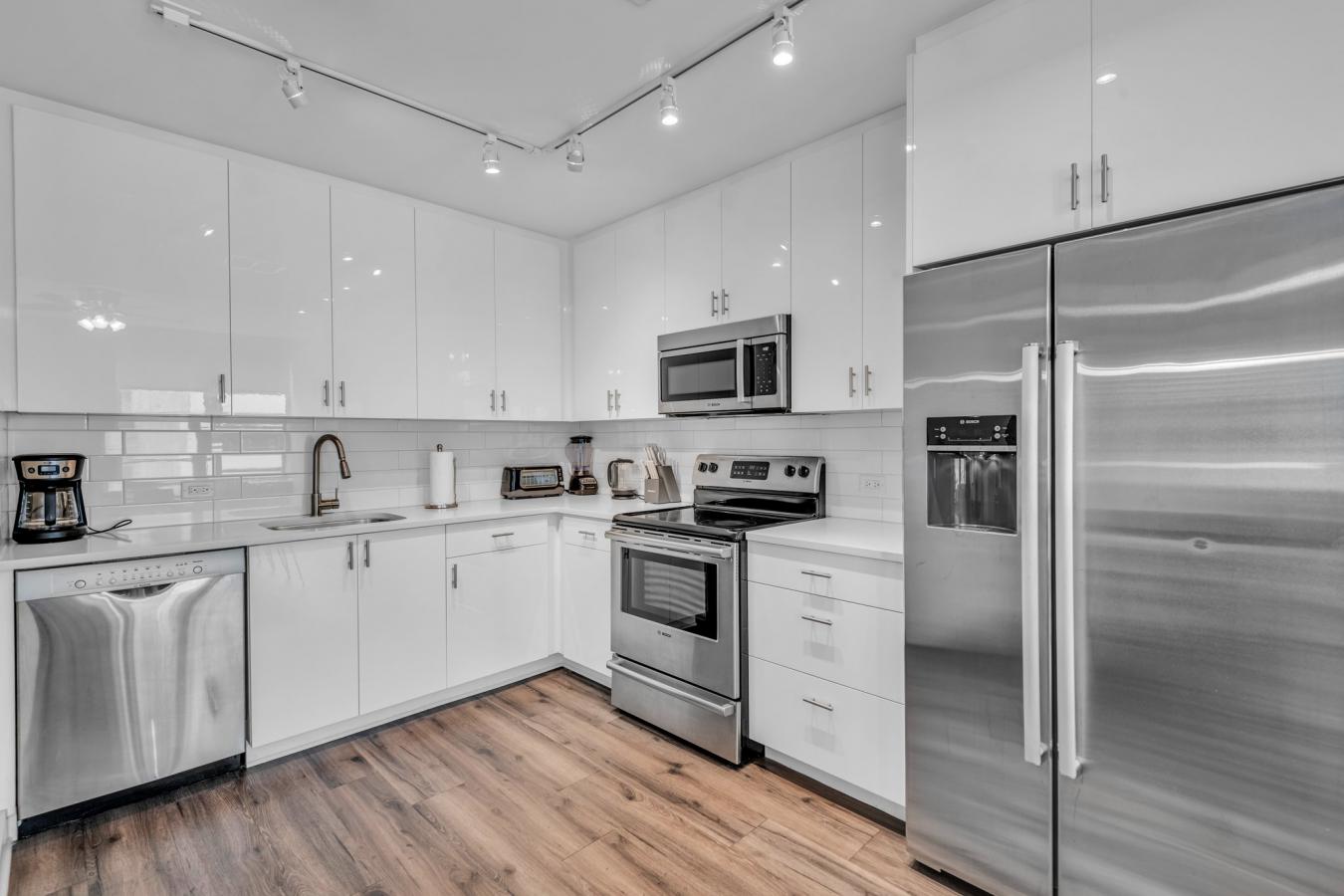 1111 Tulane Ave, New Orleans, LA, 70112, United States, 4 Bedrooms Bedrooms, ,2 BathroomsBathrooms,Residential,For Sale,1111 Tulane Ave,1563948