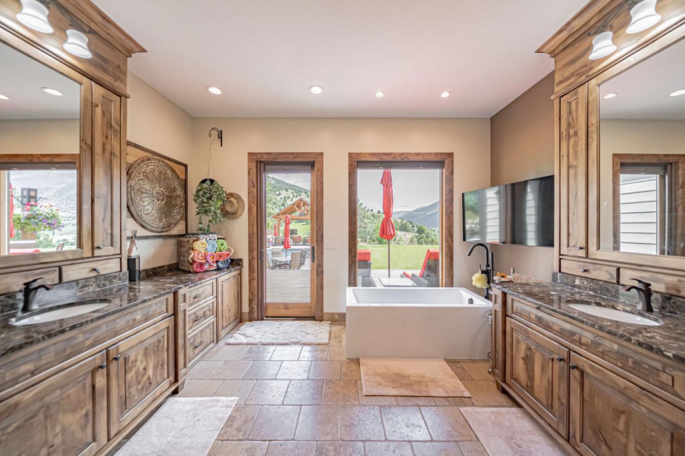 92 Swan Valley Meadows Drive, Swan Valley, ID, 83449, United States, 3 Bedrooms Bedrooms, ,4 BathroomsBathrooms,Residential,For Sale,92 Swan Valley Meadows Drive,1564770