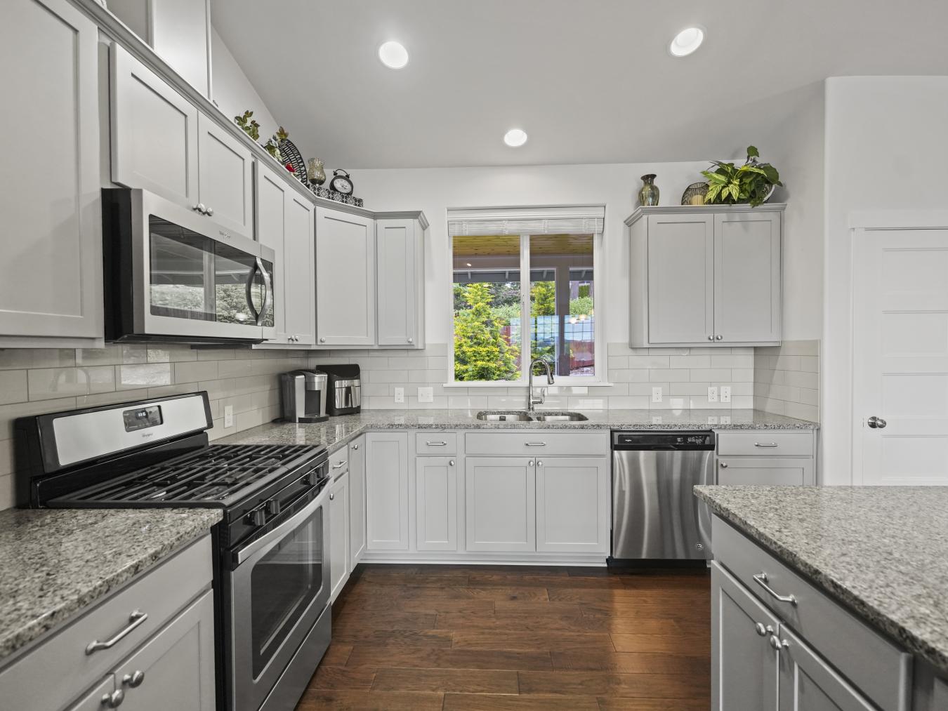 12816 Frazier Heights Loop, Burlington, WA, 98233, United States, 4 Bedrooms Bedrooms, ,3 BathroomsBathrooms,Residential,For Sale,12816 Frazier Heights Loop,1566022