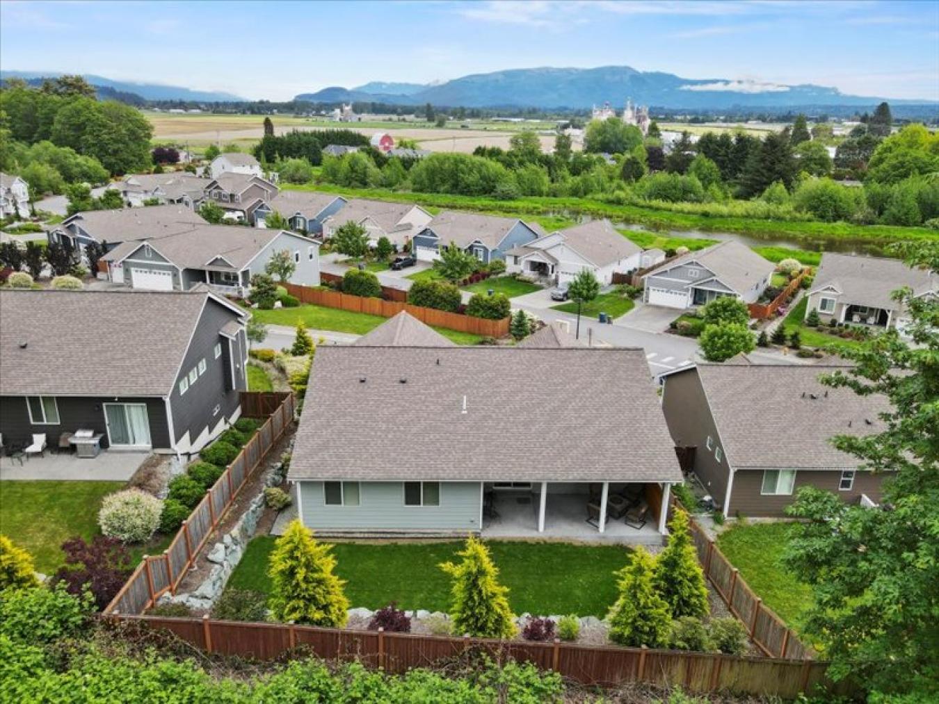 12816 Frazier Heights Loop, Burlington, WA, 98233, United States, 4 Bedrooms Bedrooms, ,3 BathroomsBathrooms,Residential,For Sale,12816 Frazier Heights Loop,1566022