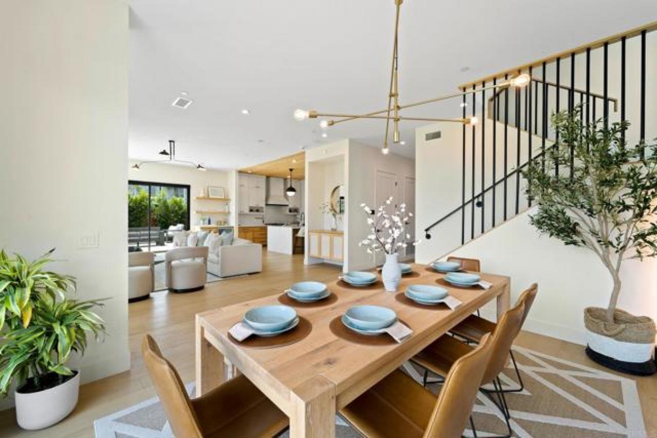 2110 Missouri Street, San Diego, CA, 92109, United States, 4 Bedrooms Bedrooms, ,3 BathroomsBathrooms,Residential,For Sale,2110 Missouri Street,1565995