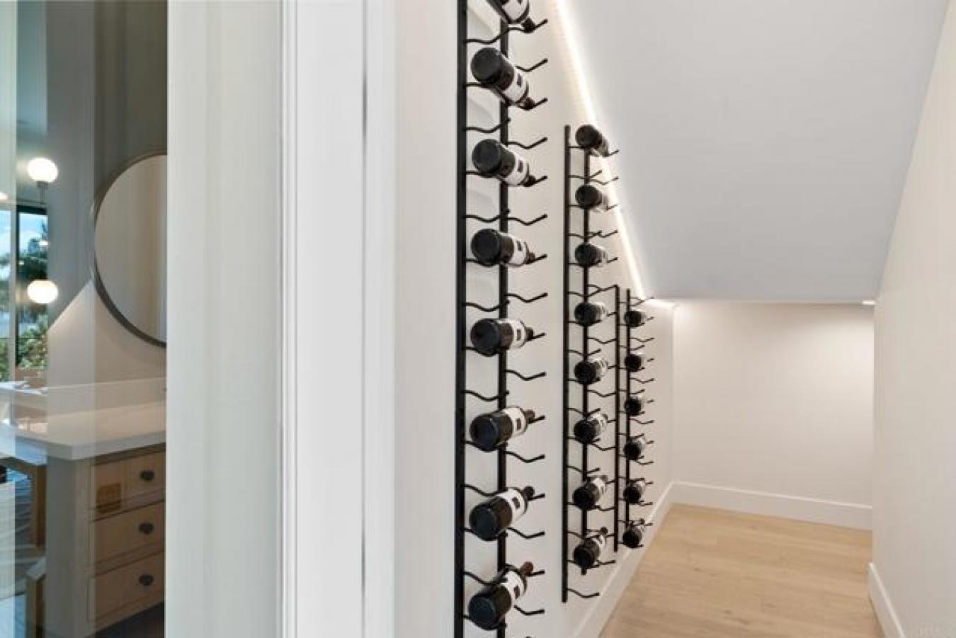 2110 Missouri Street, San Diego, CA, 92109, United States, 4 Bedrooms Bedrooms, ,3 BathroomsBathrooms,Residential,For Sale,2110 Missouri Street,1565995