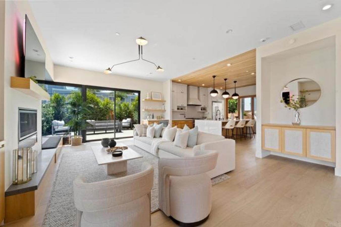 2110 Missouri Street, San Diego, CA, 92109, United States, 4 Bedrooms Bedrooms, ,3 BathroomsBathrooms,Residential,For Sale,2110 Missouri Street,1565995