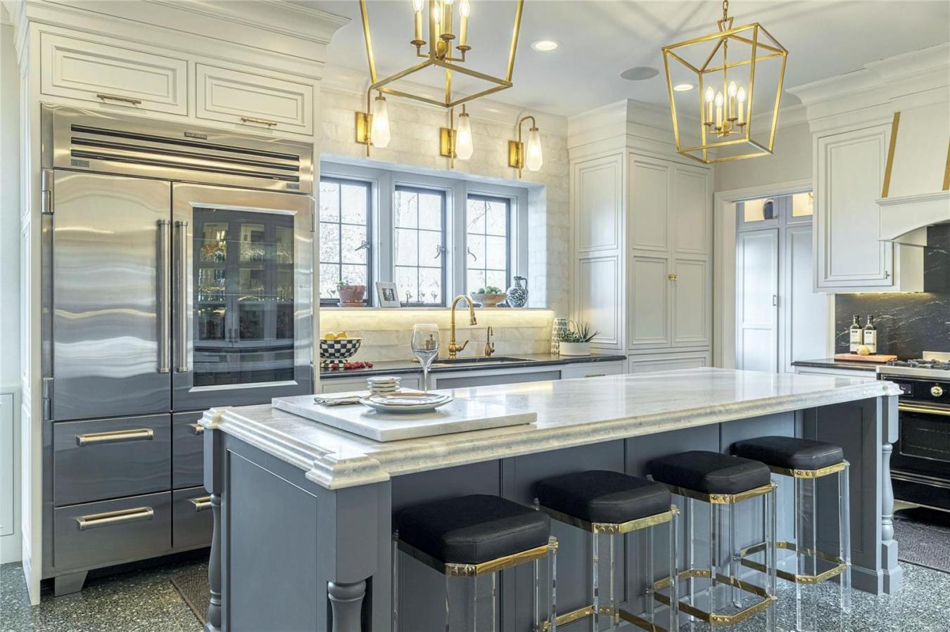 5795 Lindell, St Louis, MO, 63112, United States, 6 Bedrooms Bedrooms, ,6 BathroomsBathrooms,Residential,For Sale,5795 Lindell,1565955