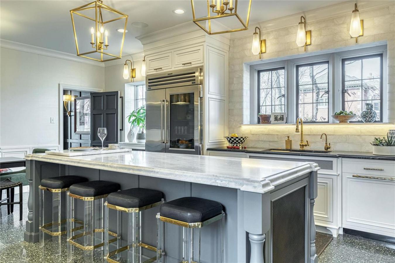 5795 Lindell, St Louis, MO, 63112, United States, 6 Bedrooms Bedrooms, ,6 BathroomsBathrooms,Residential,For Sale,5795 Lindell,1565955