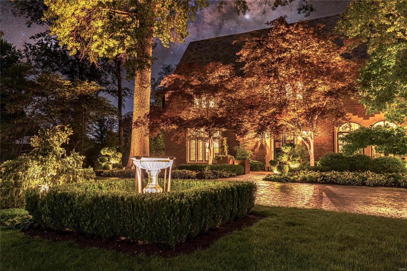 5795 Lindell, St Louis, MO, 63112, United States, 6 Bedrooms Bedrooms, ,6 BathroomsBathrooms,Residential,For Sale,5795 Lindell,1565955