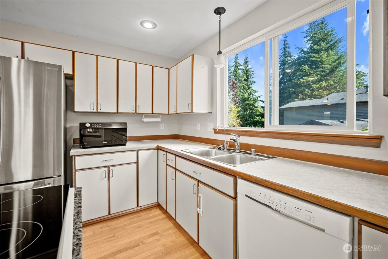 800 Newell Street, Bellingham, Washington, 98225, United States, 5 Bedrooms Bedrooms, ,4 BathroomsBathrooms,Residential,For Sale,800 Newell Street,1567160