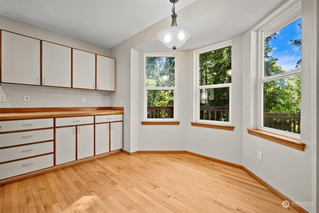 800 Newell Street, Bellingham, Washington, 98225, United States, 5 Bedrooms Bedrooms, ,4 BathroomsBathrooms,Residential,For Sale,800 Newell Street,1567160