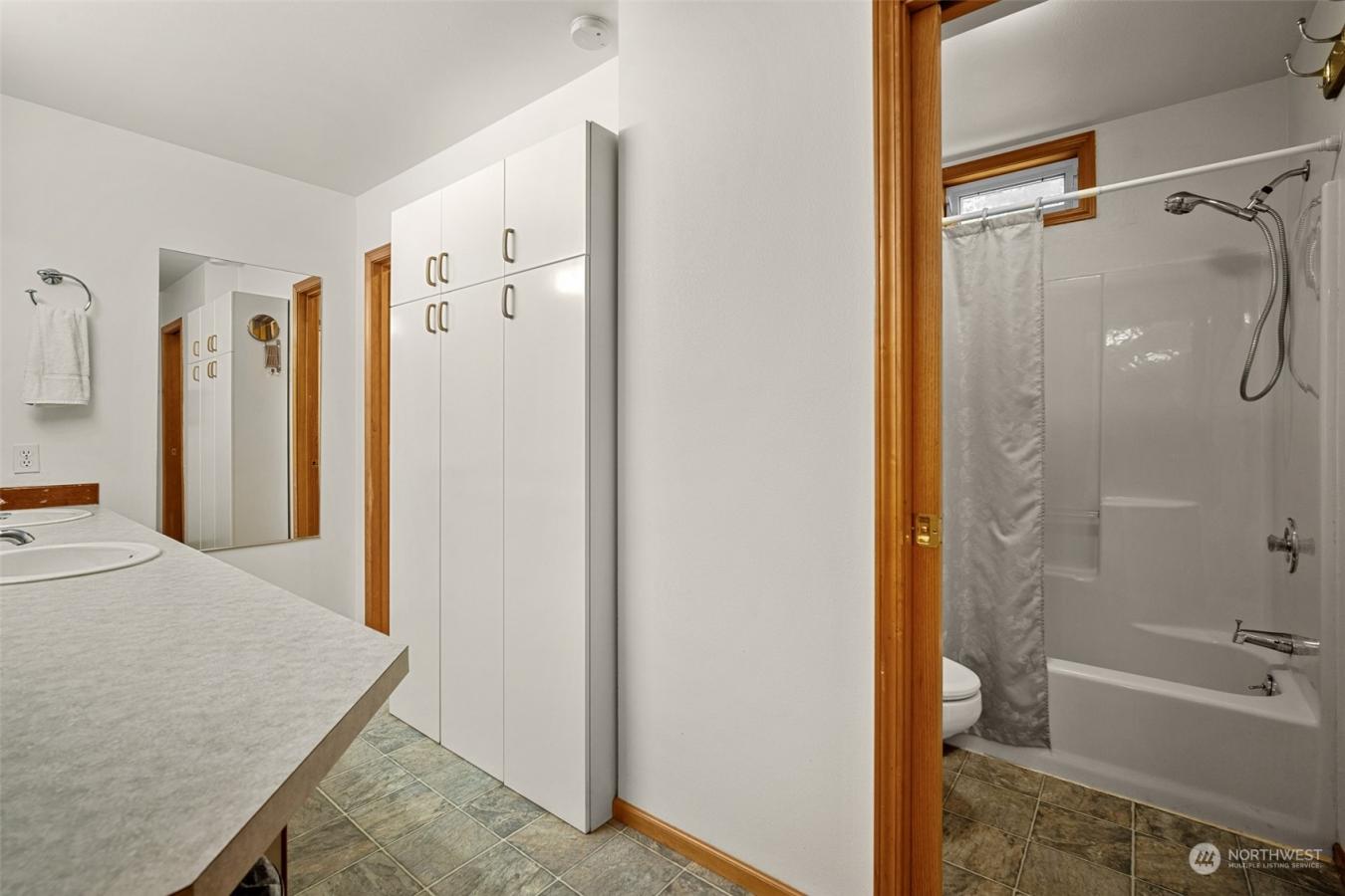 800 Newell Street, Bellingham, Washington, 98225, United States, 5 Bedrooms Bedrooms, ,4 BathroomsBathrooms,Residential,For Sale,800 Newell Street,1567160